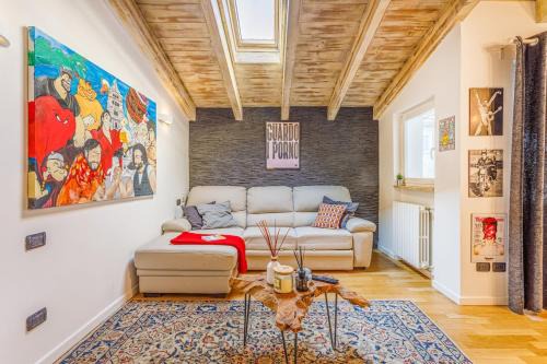 Unconventional BnB near Linate - Supreme Meme Loft