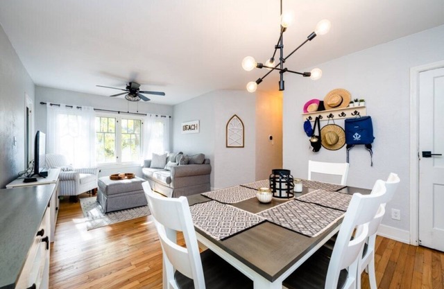 Union Pier Charmer Close To Association Beach and Downtown!