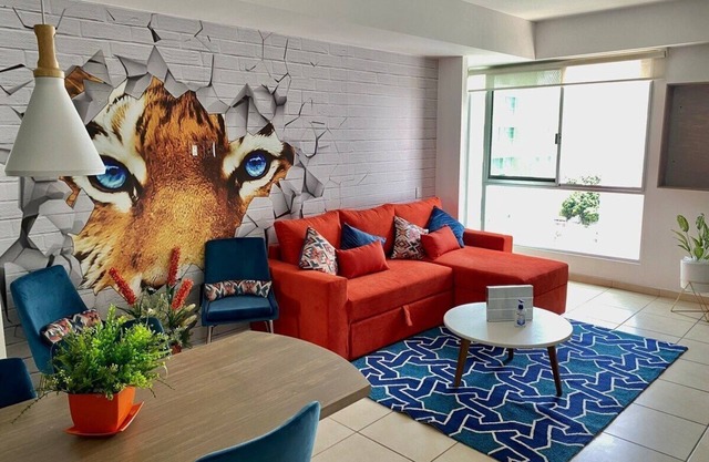 Unique 2 Bedroom, Pool and Fitness Center Design