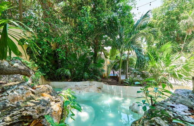 Unique 6BR Villa in Playacar w/Pool close to Beach
