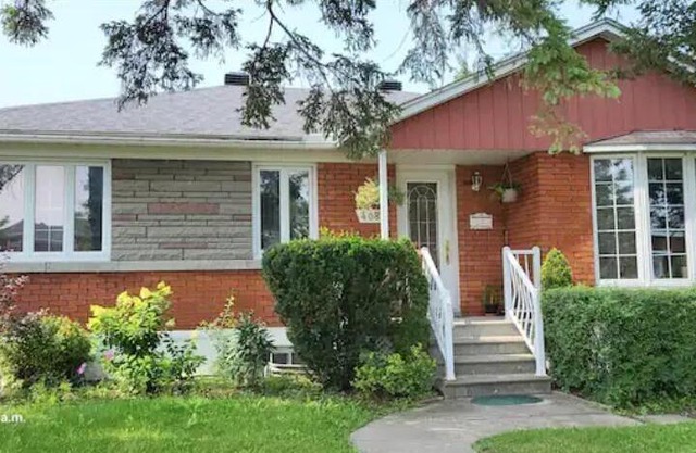 Unique Basement room at Laval Qc