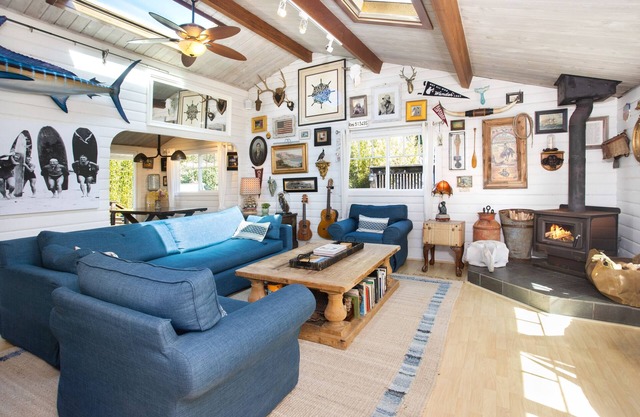 Unique Coastal Cottage