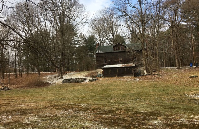 UNIQUE COUNTRY HOME