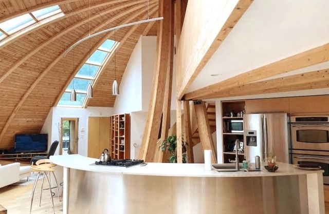 Unique Dome House with Hot Tub & Piano on 28 Acres