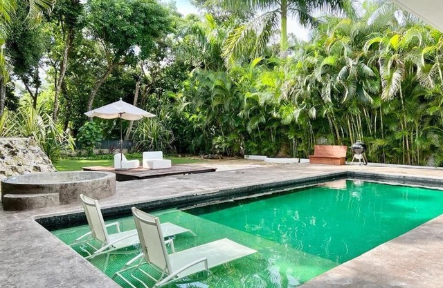 Unique Gem 4 BR Villa with Private Pool and Hot Tub