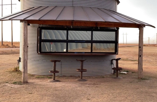 UNIQUE Grainbin Ranch Stay