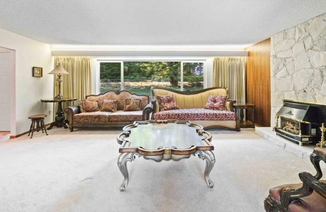 Unique & Heritage 3BD House in Surrey