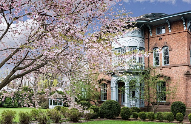 Einzigartiges historisches Herrenhaus in der Nähe von Sehenswürdigkeiten und Casinos.
