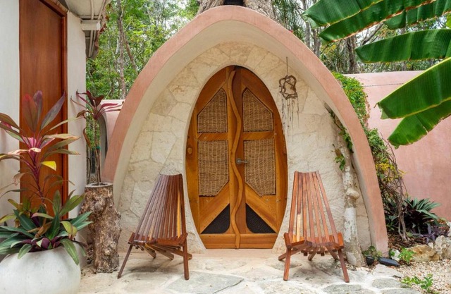 Unique Jungle Dome Ik