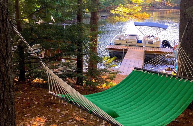*** Einzigartiges Cottage am See in einer privaten Umgebung - Maine at its BEST! ***