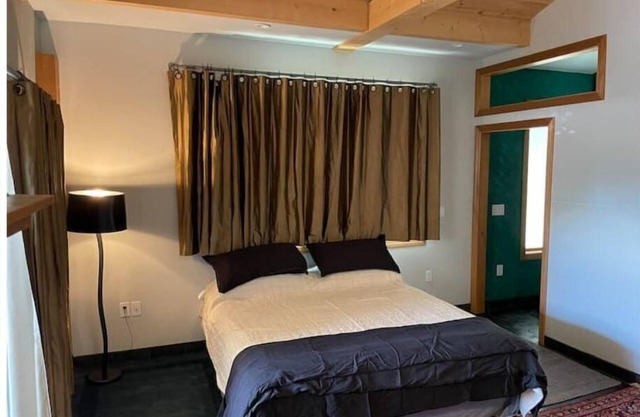 Unique studio with cozy patio
