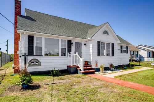 Unique Tangier Cottage with Chesapeake Bay Views!