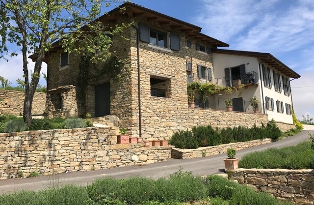 Einzigartige Villa in unerforschten Italien mit Blick auf die Alpen!