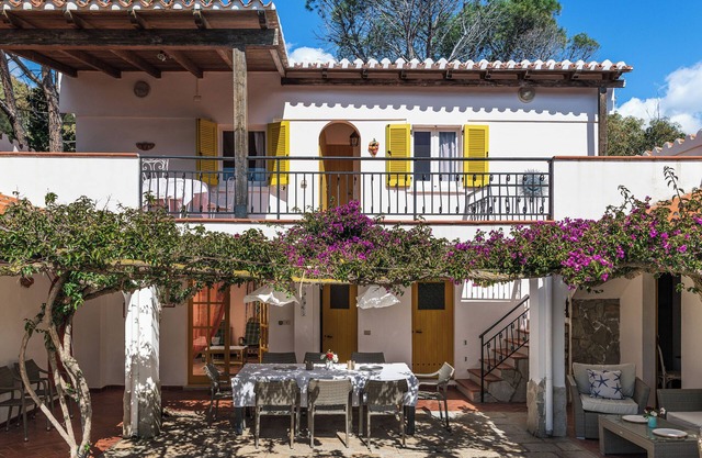 Unique villa right on the beach- Villa La Scuderia