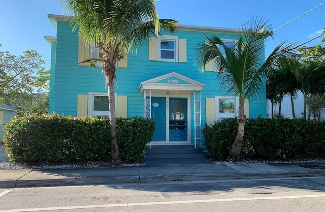 Unit #1 - 2 blocks to Downtown Lake Worth Beach