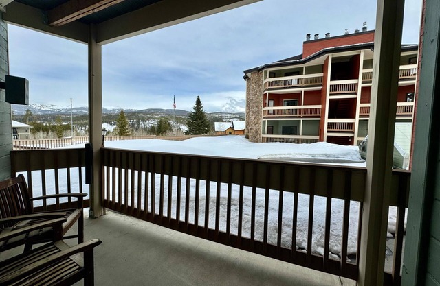 Unit 114 - Updated Condo