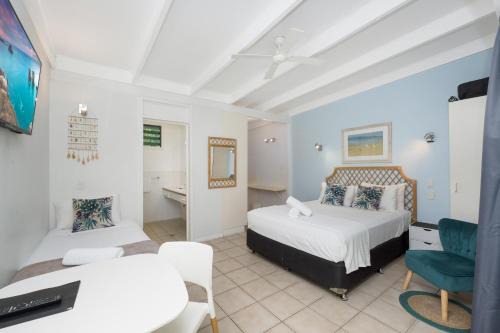 Unit 136 Amaroo Standard Twin Studio Apartment