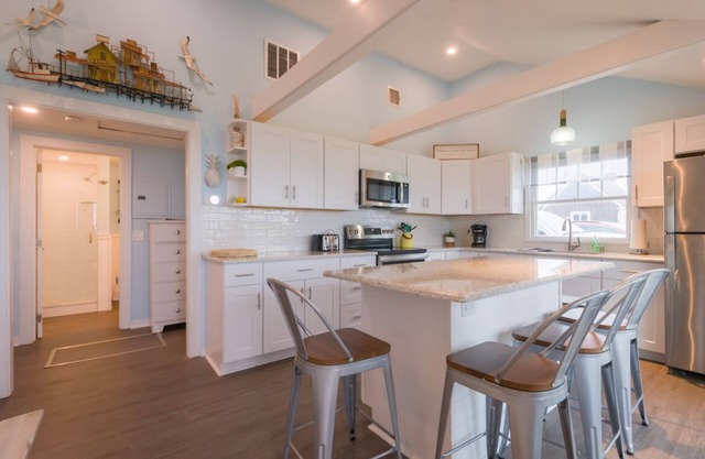 Unobstructed Views of Cape Cod Bay