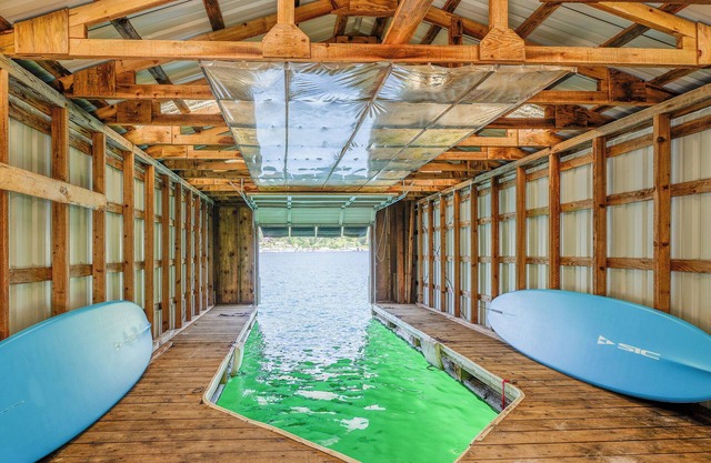 Unplug and reconnect with nature - book your stay and wake up to the lake's magic!