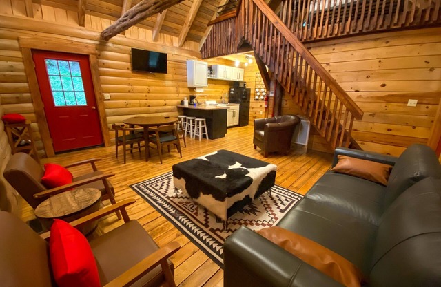 Unplugged Retreat-Yellowstone Cabin at Rock Springs