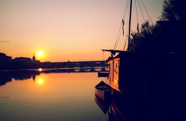 UNGEWÖHNLICH! VERSCHIEDENE FERIEN, ♥ BOOT LOIRE ROMANTIK ♥ DER LUXUS DER ZAUBERNÄCHTE AN BORD