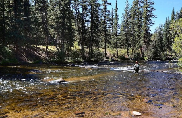 Unwind by the River: Cozy Cabins & Endless Adventures in the Rockies