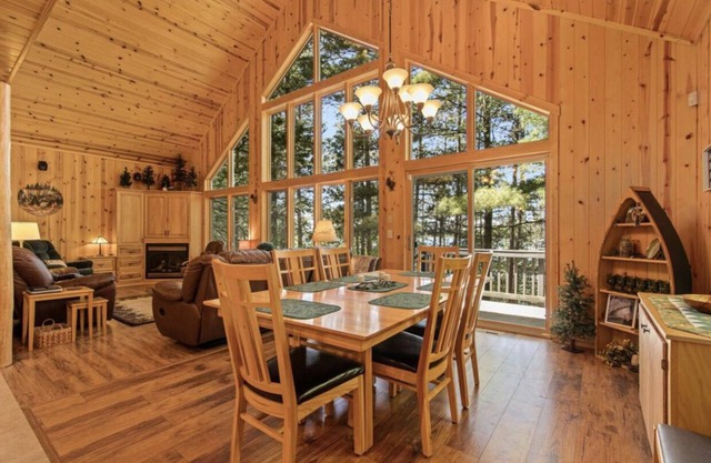 Unwind on the Whitefish Chain of lakes! Beautiful Big Trout Lake Home!