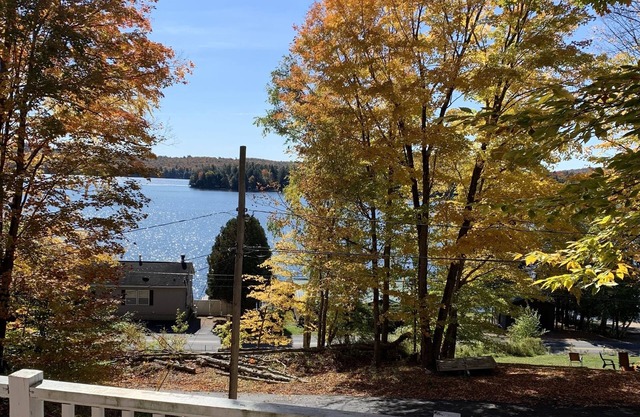 Updated Camp- 5 min to Old Forge, 1st Lake views