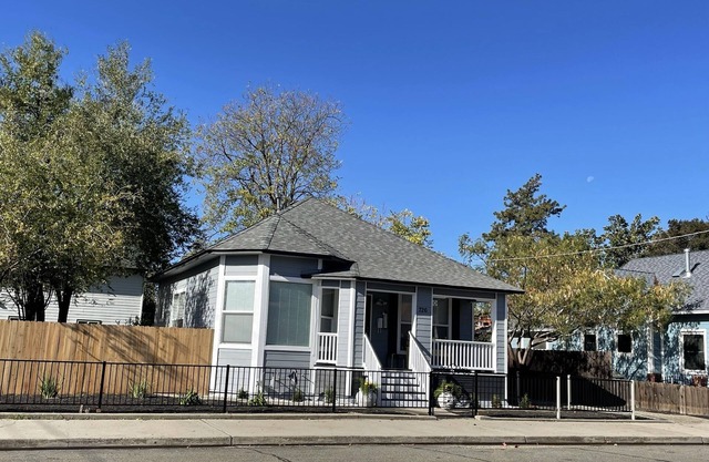 Updated Craftsman cottage conveniently located downtown