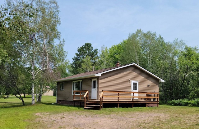 Updated. Direct access to snowmobile/ORV trail. Short walk to store, bars/cafe'
