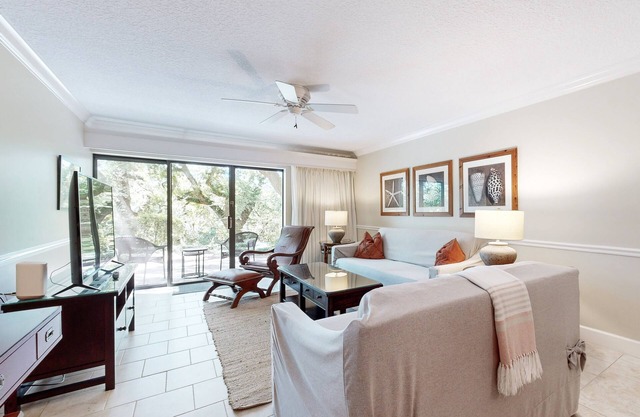 Updated, ground-floor condo in Amelia Island Plantation with patio & pool access