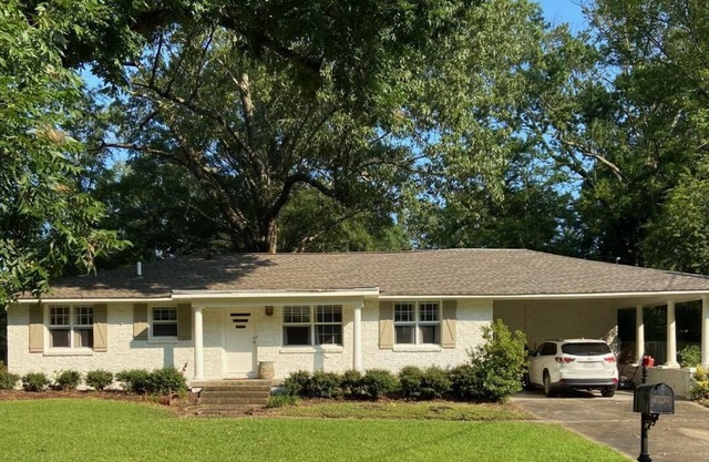Updated home close to campus and downtown