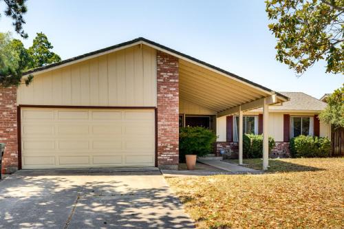 Updated Home in Suburbs - 10 Mi to Dtwn Stockton!