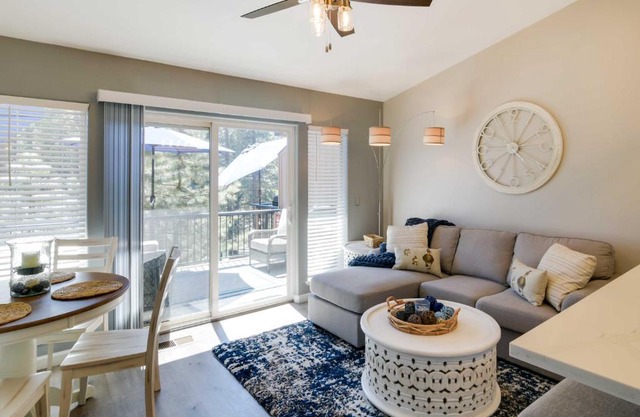 Updated Lake Almanor Retreat with Patio and Grill!