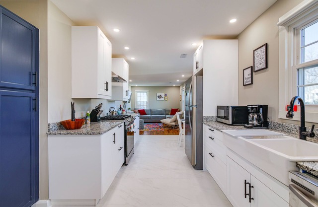Updated Memphis Home w/ Patio ~ 8 Mi to Downtown!