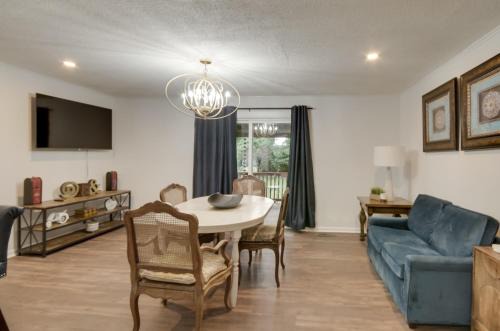 Updated North Greenwood Cottage Less Than 1 Mi to Dtwn!