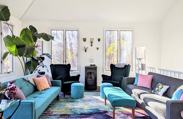 Updated, private, comfortable and convenient 3BR on the Makers Trail