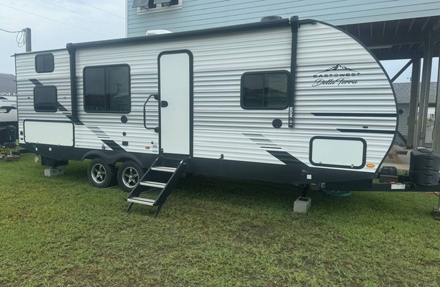 Updated RV with AC in charming Holly Beach, LA steps from the beach