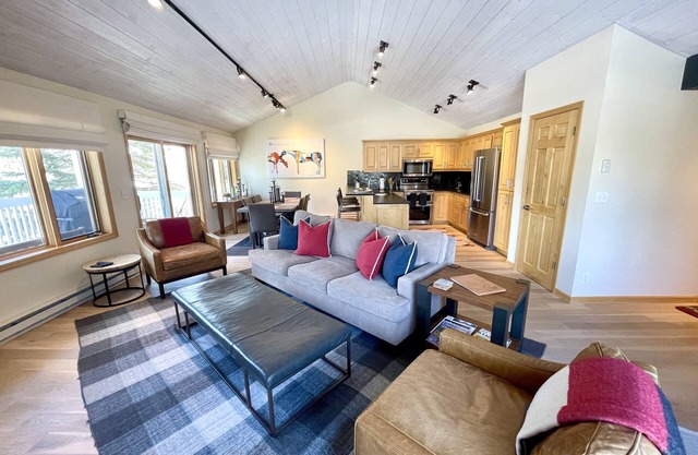 Atemberaubende, umgebaute Teton Pines 3 Schlafzimmer