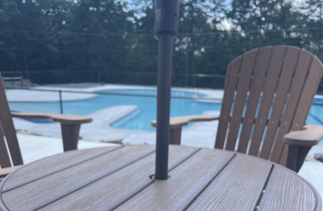 Tranquil completely updated vacation home- tons of amenities!