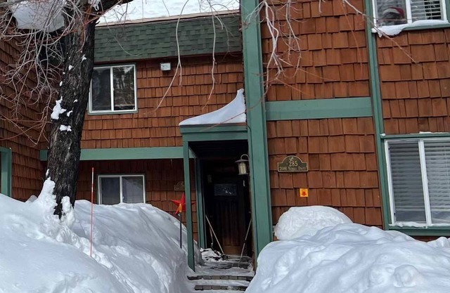 Upgraded Condo with Private Boat Dock - Ski Lease Available
