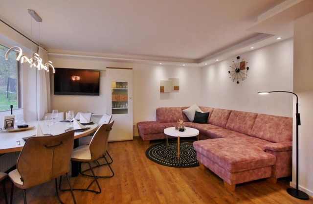 Upland Apartment "Zeitgeist"**** mit Garten, Spielplatz und MeineCardPlus!