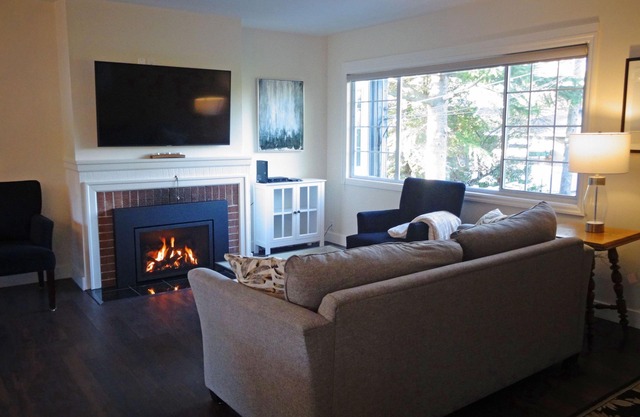 Upper Garden Suite