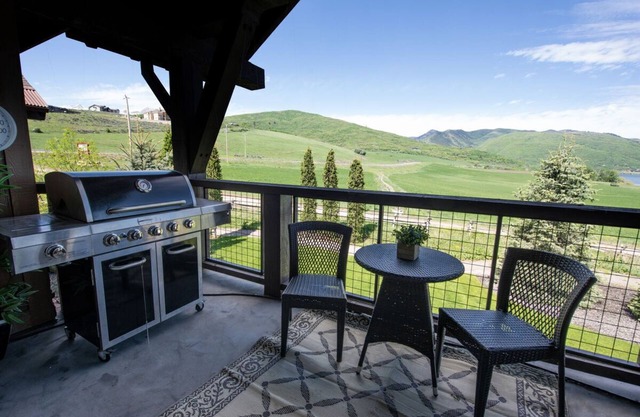 2 Schlafzimmer Huntsville, Utah Townhome in der Nähe von Pineview Reservoir
