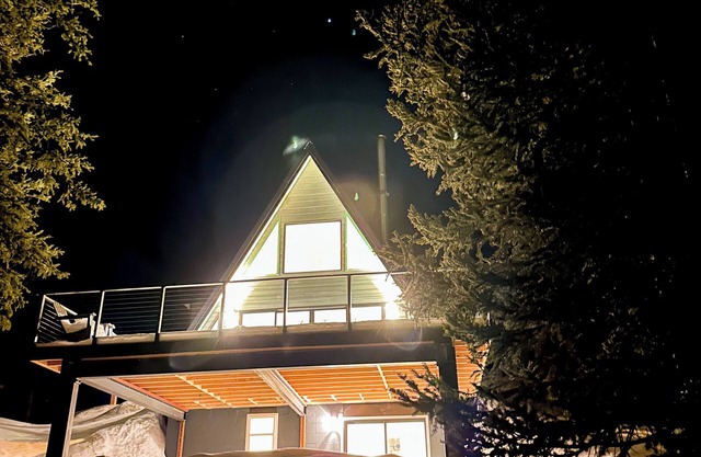 Escape to the Mountains - Upscale A-Frame. Dog Friendly & Close to Breckenridge