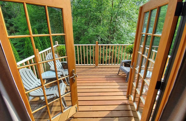 "Upscale Accommodations" with an "Up North" location!
