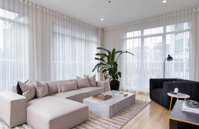 Upscale Condo In the middle of Downtown of Montreal