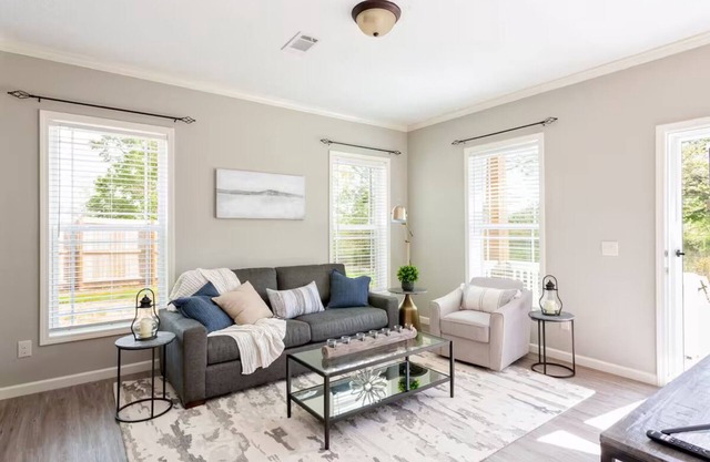 Upscale Duplex Getaway for 4 near Madison