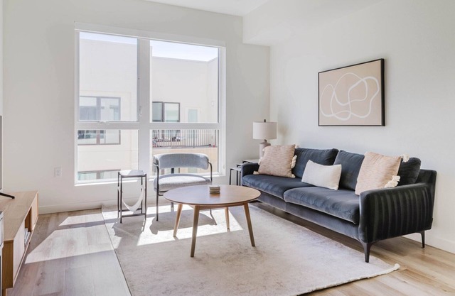 Upscale Hayward 1BR w/ Heated Pool & On-Site Restaurants, by Blueground