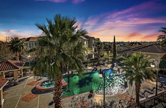 Upscale luxury corporate condo prime location Baton Rouge!